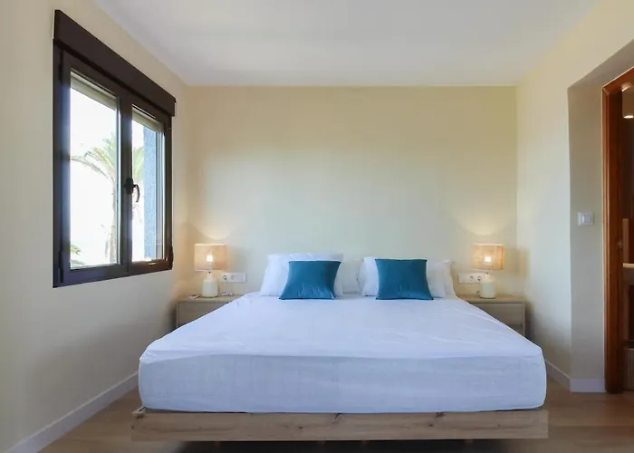 Casa Ained - Beachfront Luxury Villa *